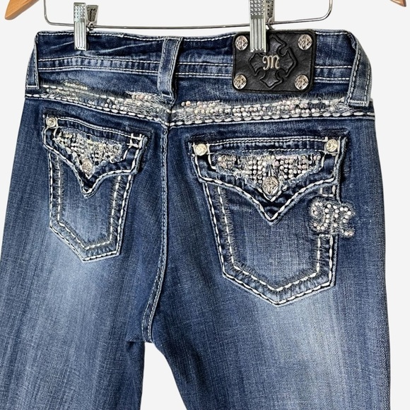 Miss Me Easy Capri Jeans 29 Denim Rhinestones Thick Stitching Raw Hem JE5641EP2 - Picture 2 of 12